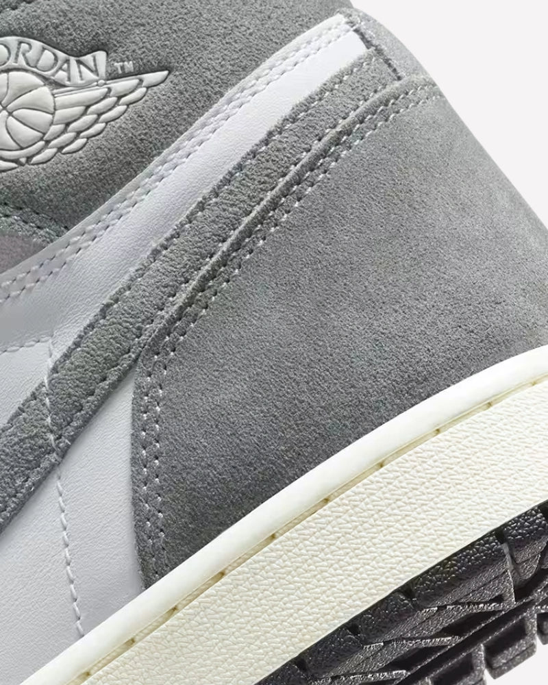 Air Jordan 1 Retro High OG Washed Black