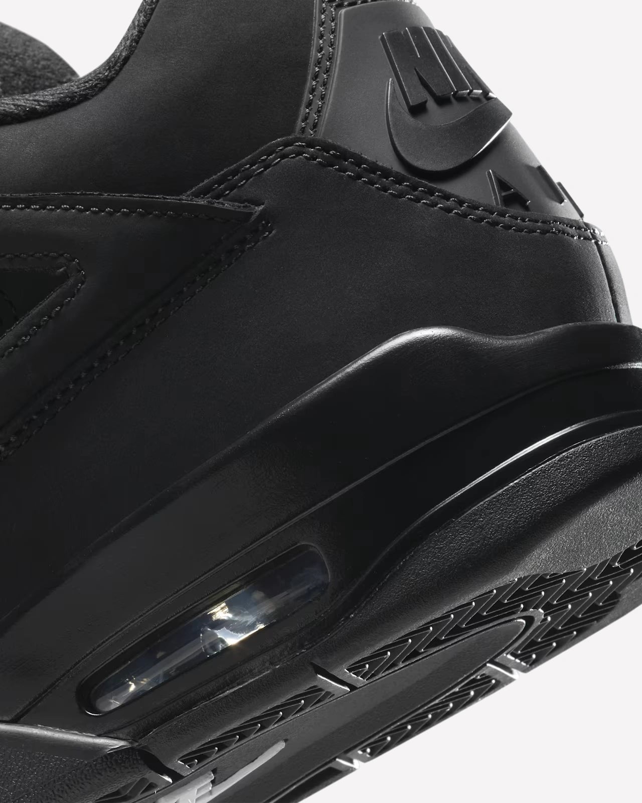 Air Jordan 4 Retro Black Cat (2025)