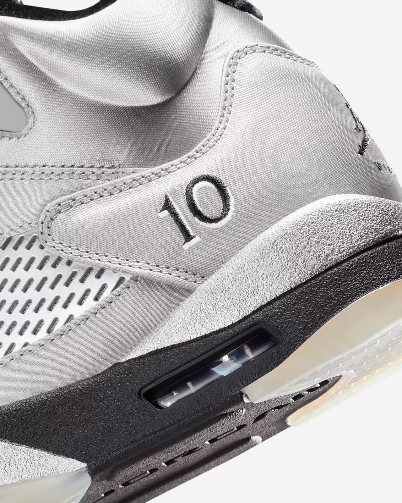 Air Jordan 5 Retro Wings (2025)