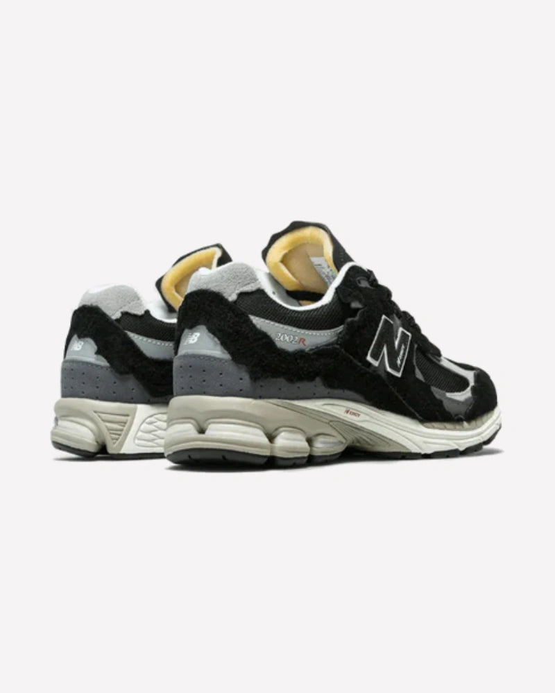 New Balance 2002R Protection Pack Black Grey