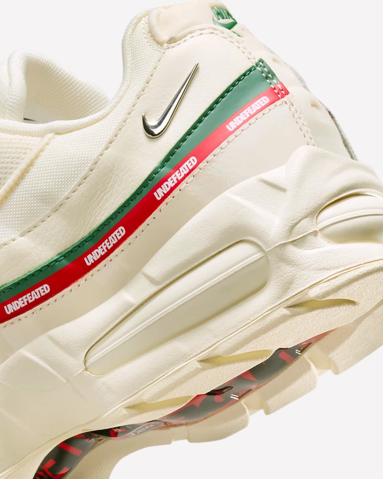 Nike Air Max 95 SP Undefeated Sail