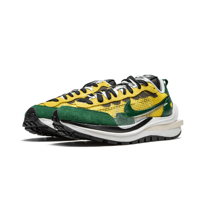 Nike sacai Vaporwaffle Tour Yellow Stadium Green