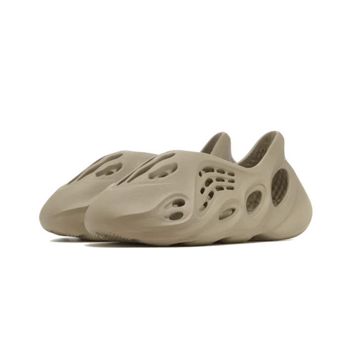 adidas Yeezy Foam RNNR Stone Salt