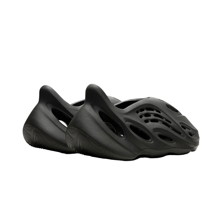 adidas Yeezy Foam RNNR Carbon - Sneaker Lane