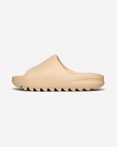 yeezy-slide-bone-de-cara