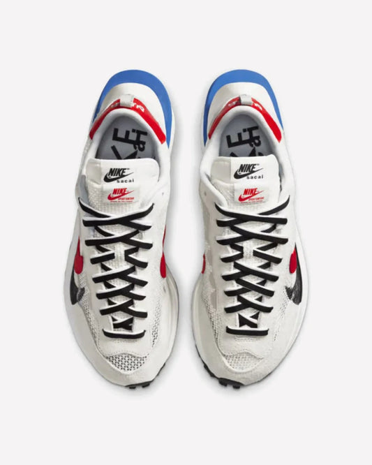 Nike sacai Vaporwaffle Royal Fuchsia