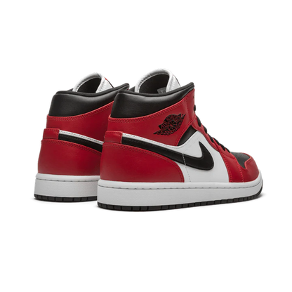 Air Jordan 1 Mid Chicago Toe