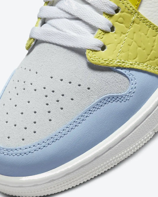 Air Jordan 1 Mid To My First Coach (W)