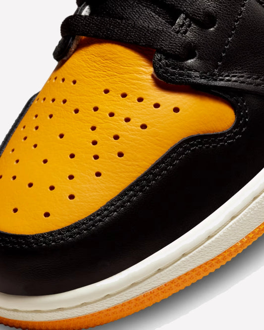 Air Jordan 1 Retro High OG Yellow Toe (Taxi)