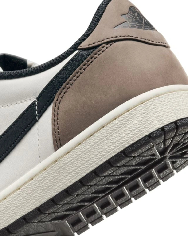 Air Jordan 1 Retro Low OG Mocha