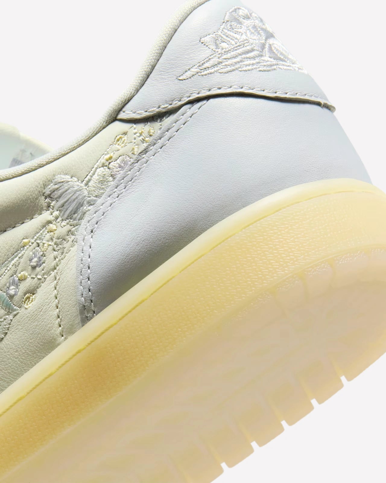 Air Jordan 1 Retro Low OG Rabbit Floral Swoosh