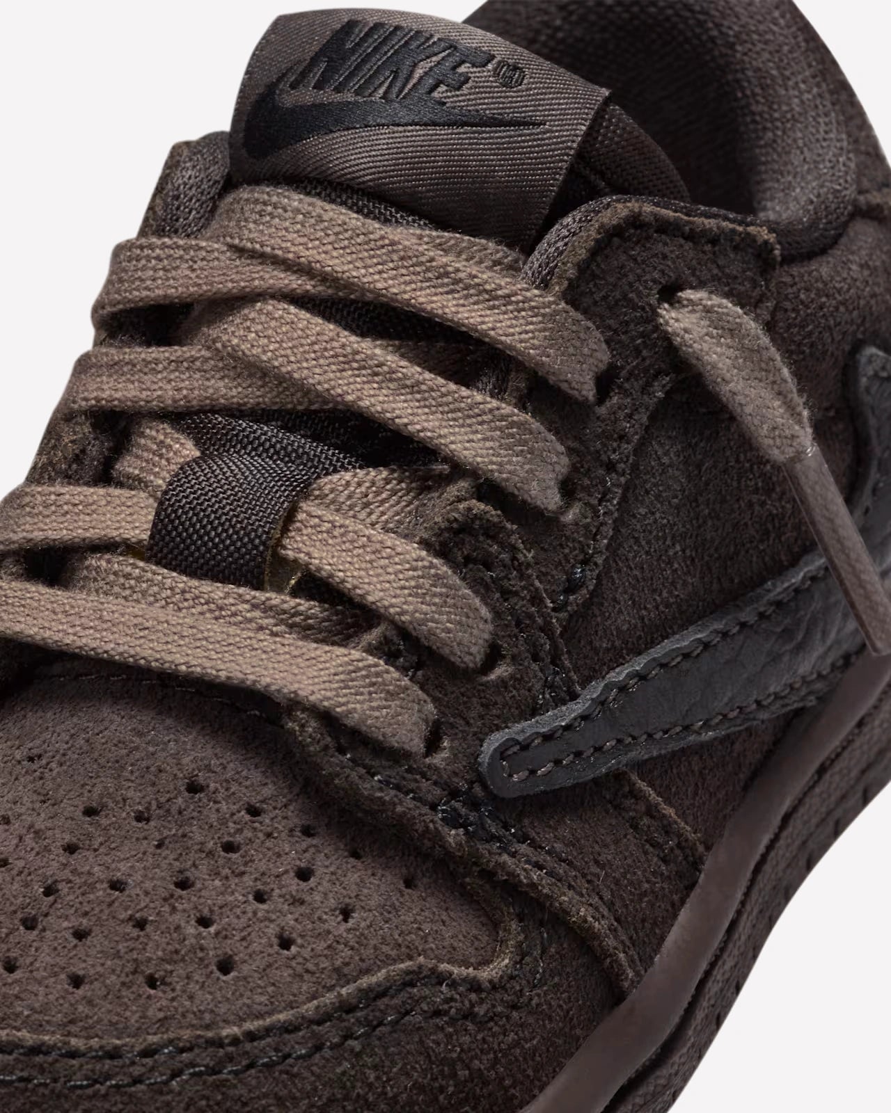Air Jordan 1 Retro Low OG SP Travis Scott Velvet Brown (TD)