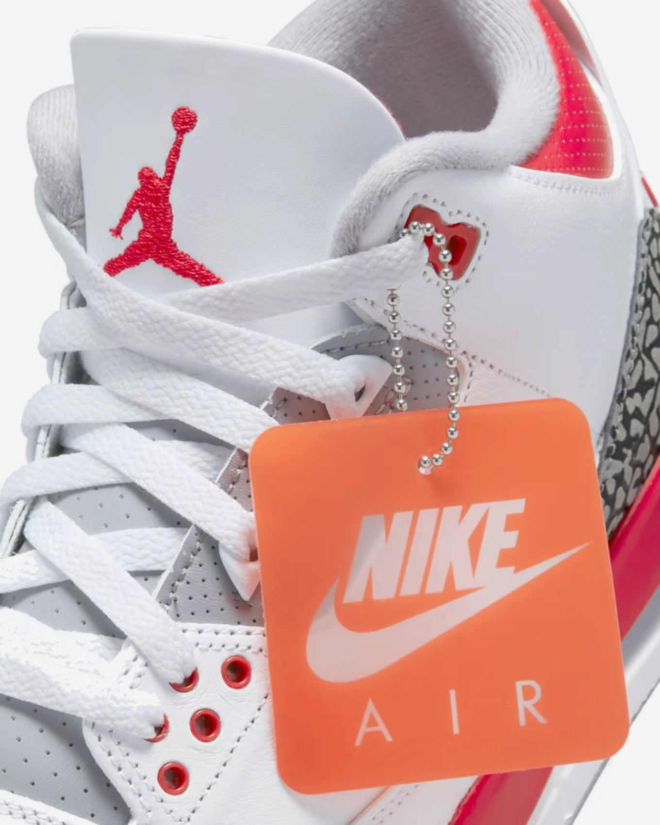 Air Jordan 3 Retro Fire Red (2022)