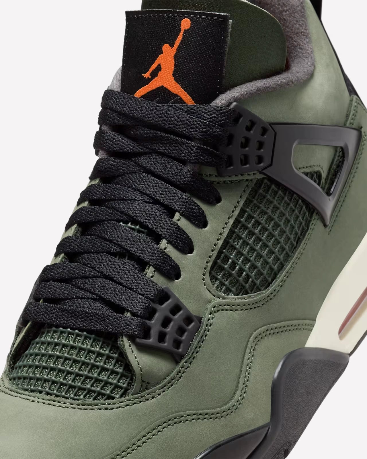 Air Jordan 4 Retro OG SP Undefeated (2025)