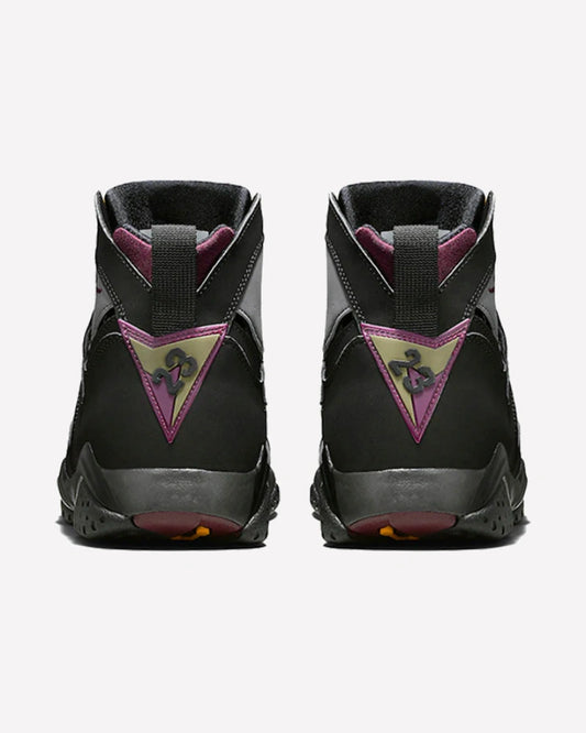 Air Jordan 7 Retro Bordeaux (2015)
