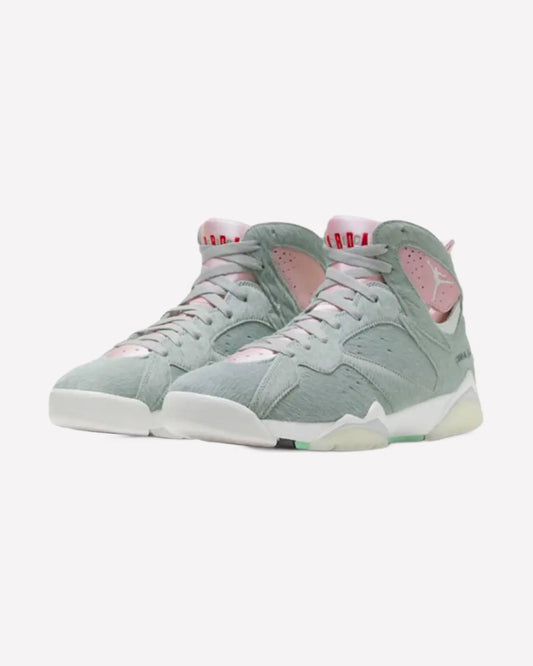 Air Jordan 7 Retro Neutral Grey