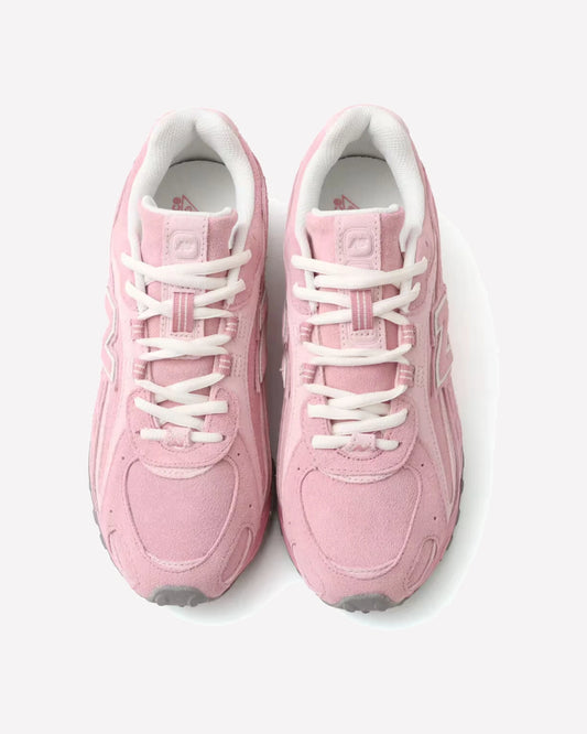 New Balance 204L Pastel Pink