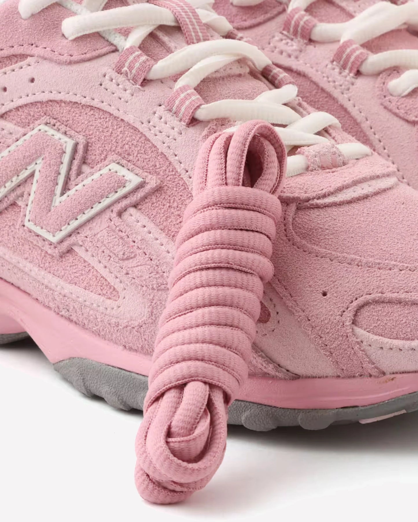 New Balance 204L Pastel Pink
