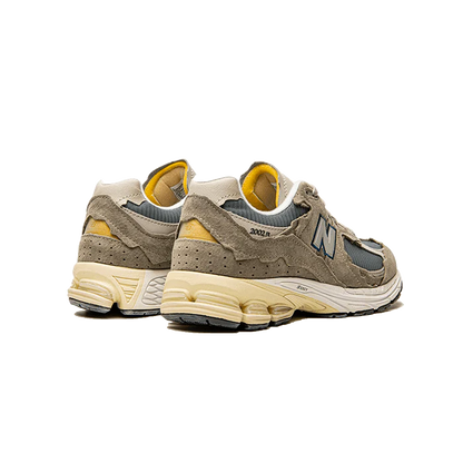 New Balance 2002R Protection Pack Mirage Grey - Sneaker Lane