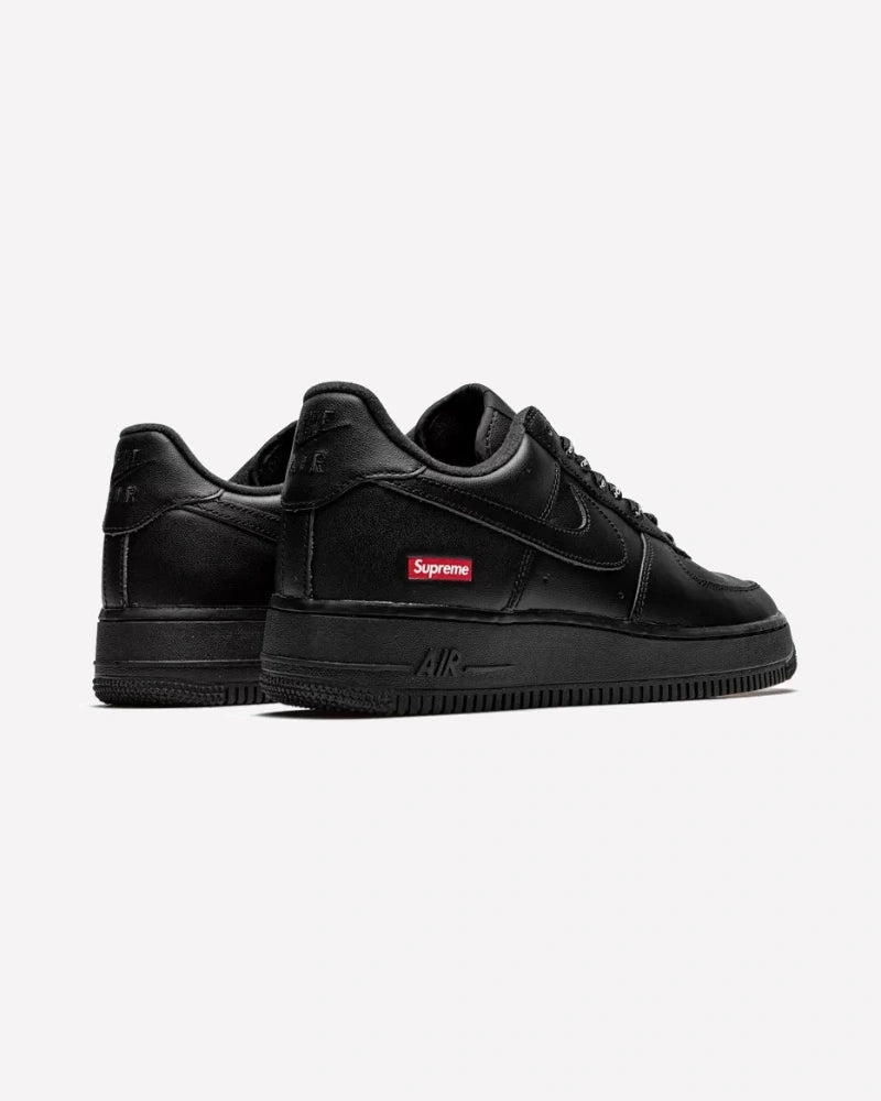 Nike Air Force 1 Low Supreme Black