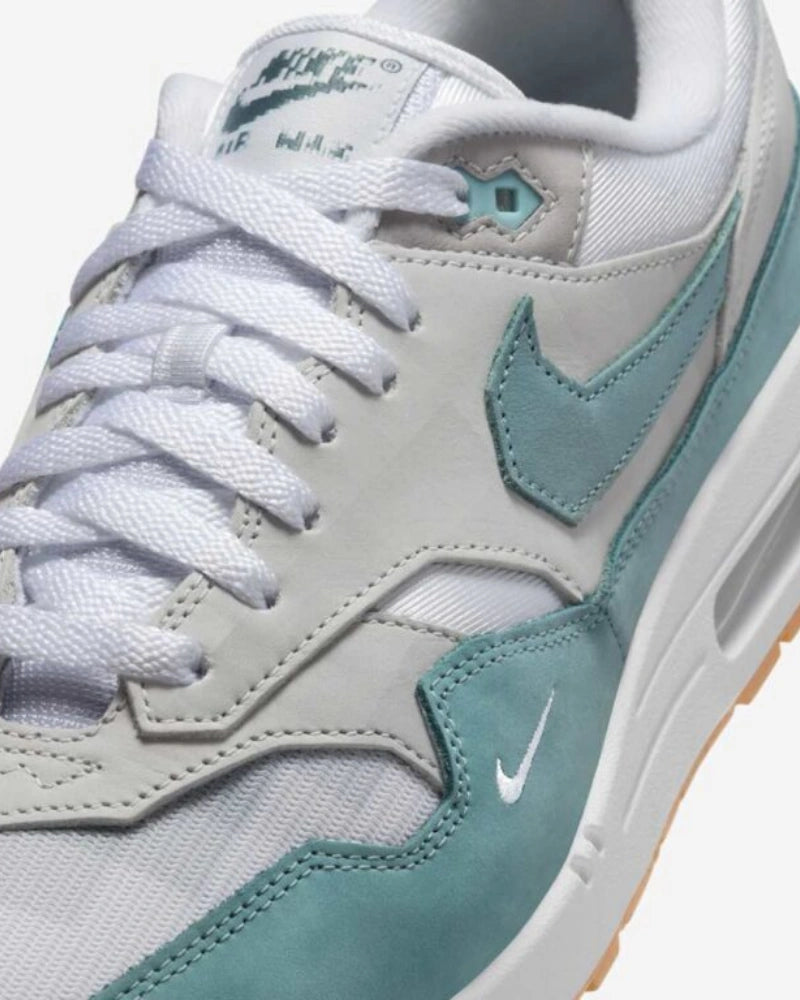 Nike Air Max 1 .SWOOSH Low Poly Adventure