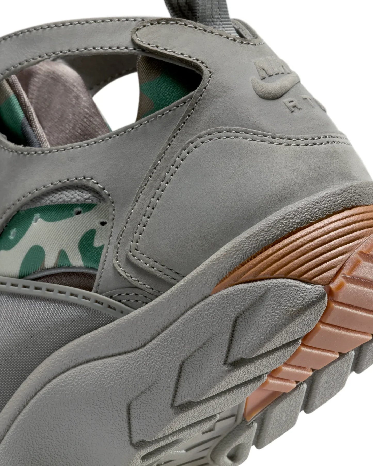 Nike Air Trainer Huarache Corteiz Gully Grey