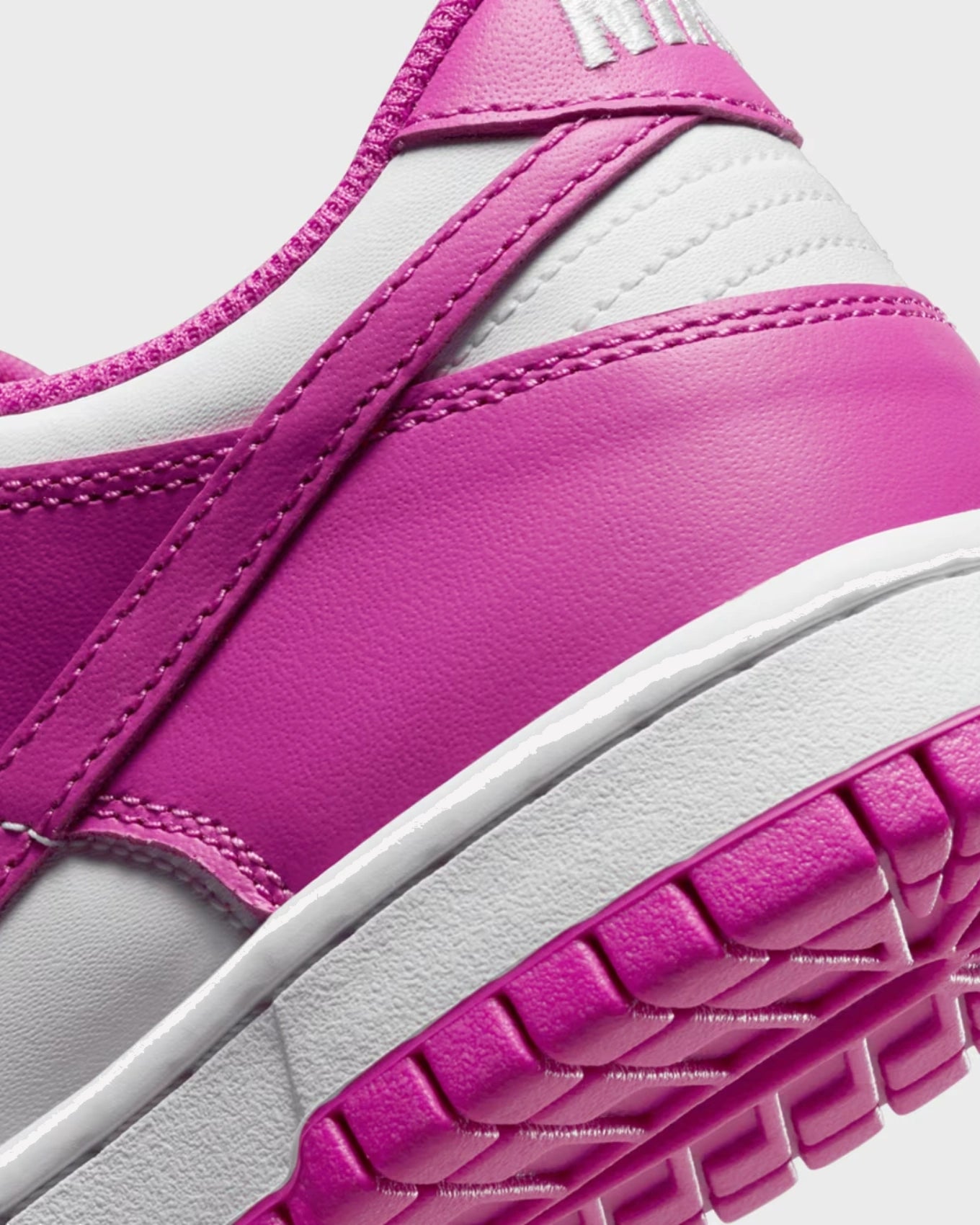Nike Dunk Low Active Fuchsia (GS)