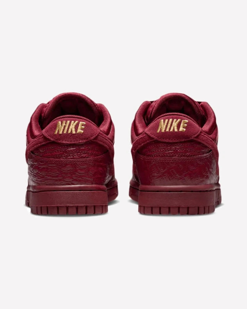 Nike Dunk Low Crocodile Team Red