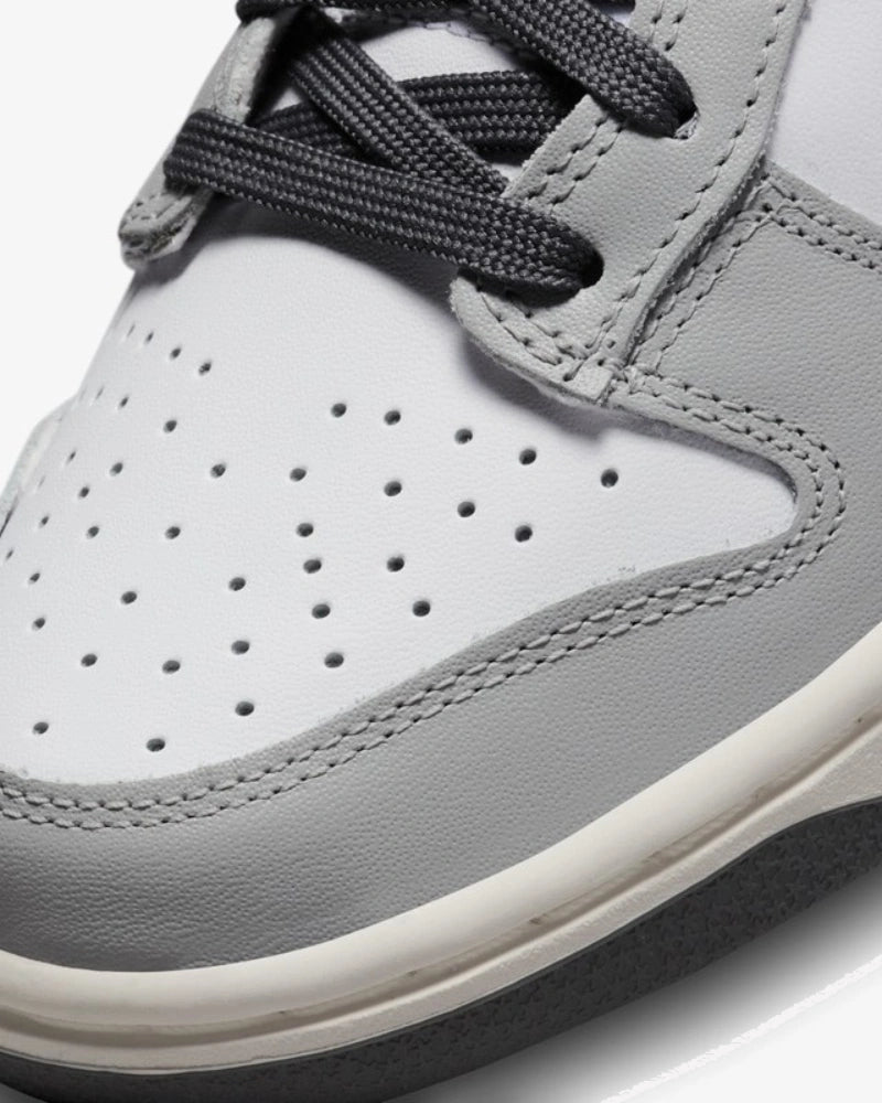 Nike Dunk Low Light Smoke Grey