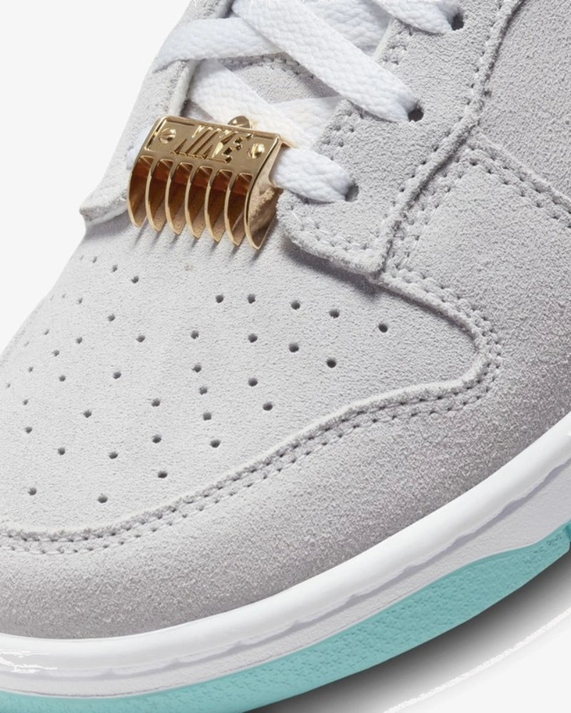 Nike Dunk Low SE Barber Shop Grey