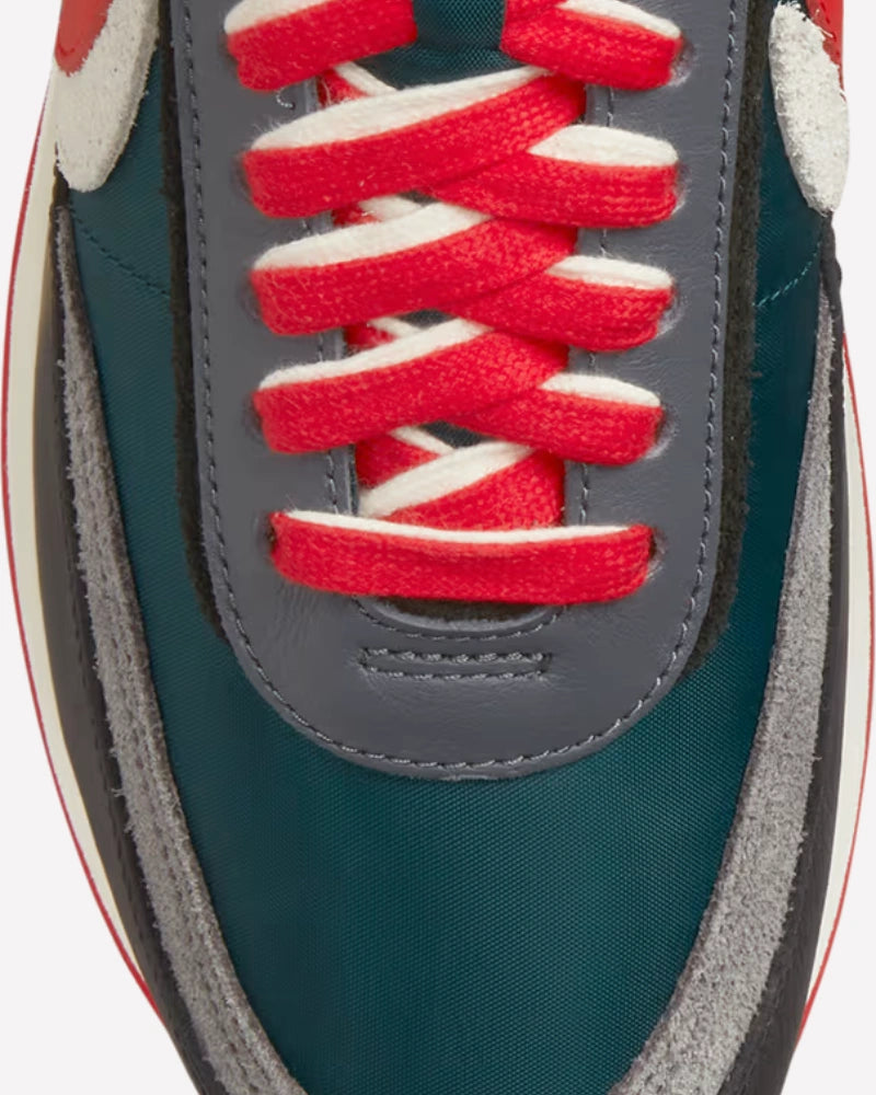 Nike LD Waffle sacai Undercover Midnight Spruce University Red