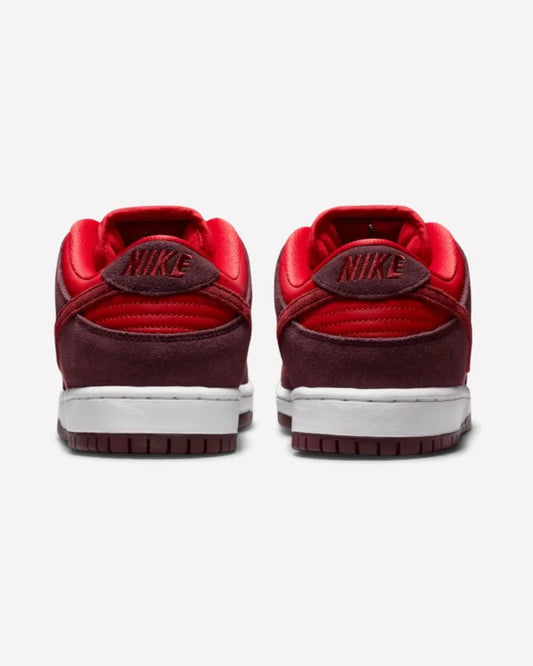 Nike SB Dunk Low Cherry