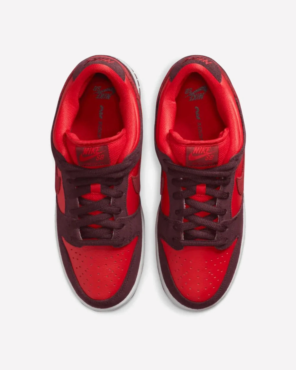 Nike SB Dunk Low Cherry