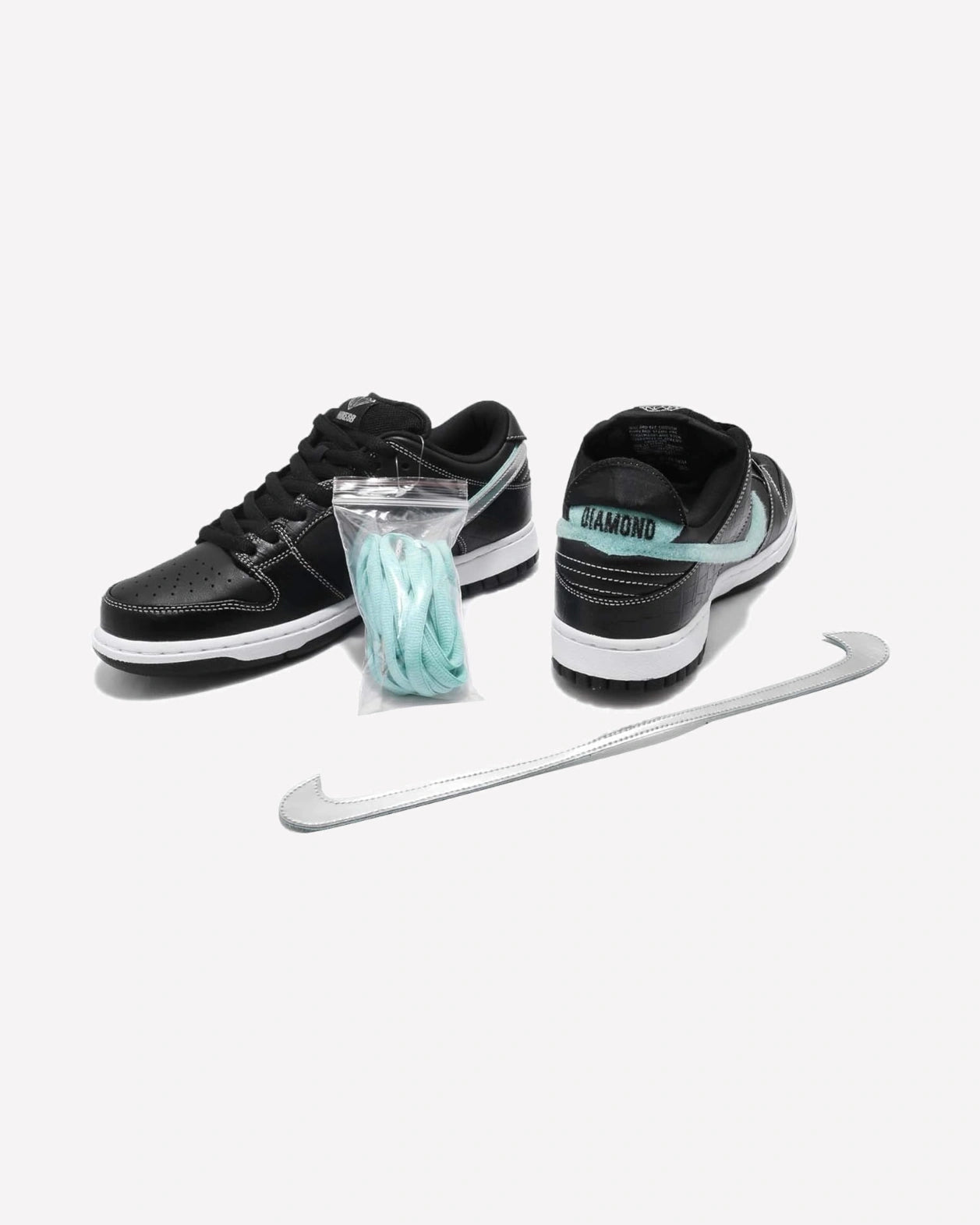Nike SB Dunk Low Diamond Supply Co. Black Diamond