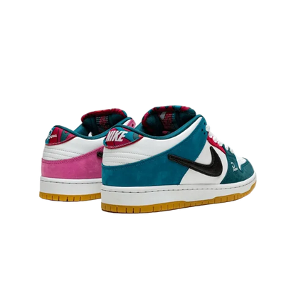 Nike SB Dunk Low Pro QS Parra (Friends & Family)