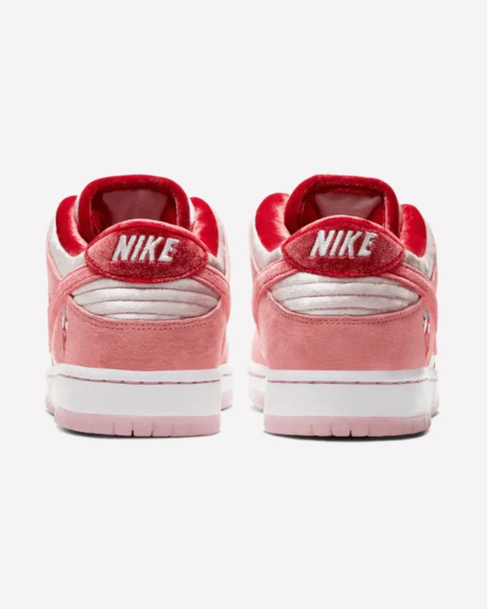 Nike SB Dunk Low StrangeLove Skateboards