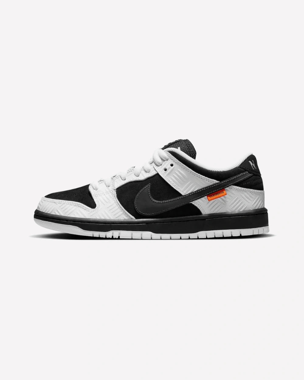 Nike SB Dunk Low TIGHTBOOTH