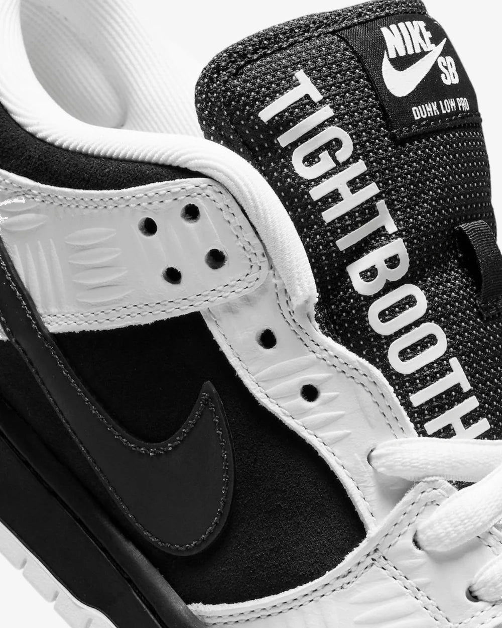 Nike SB Dunk Low TIGHTBOOTH