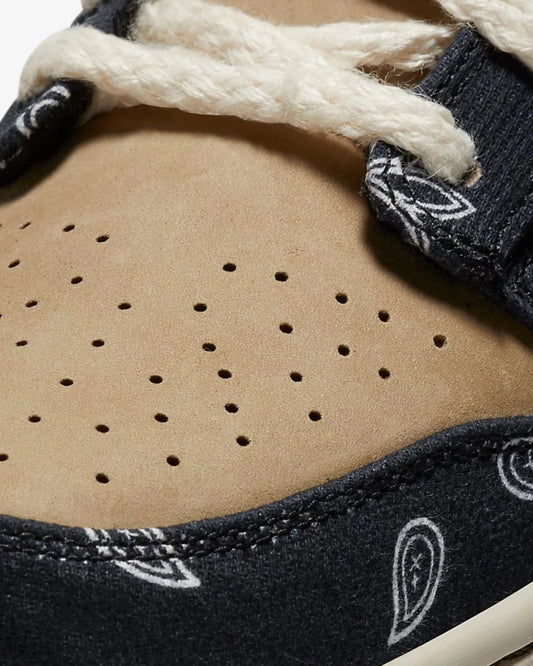 Nike SB Dunk Low Travis Scott (Special Box)