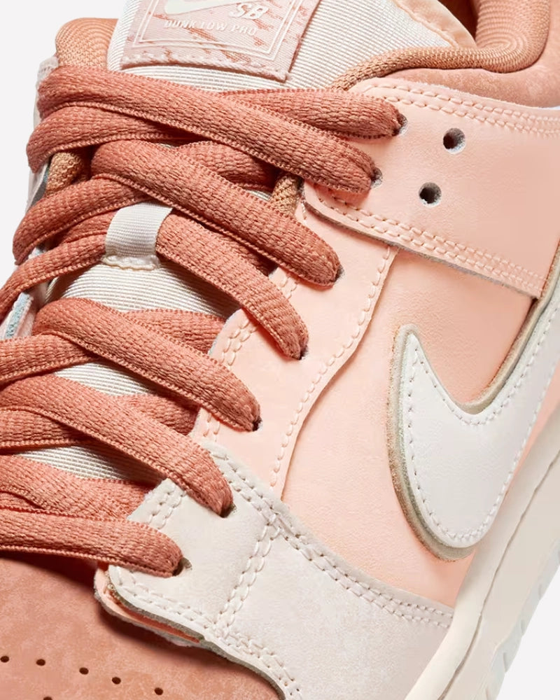 Nike SB Dunk Low Trocadéro Gardens