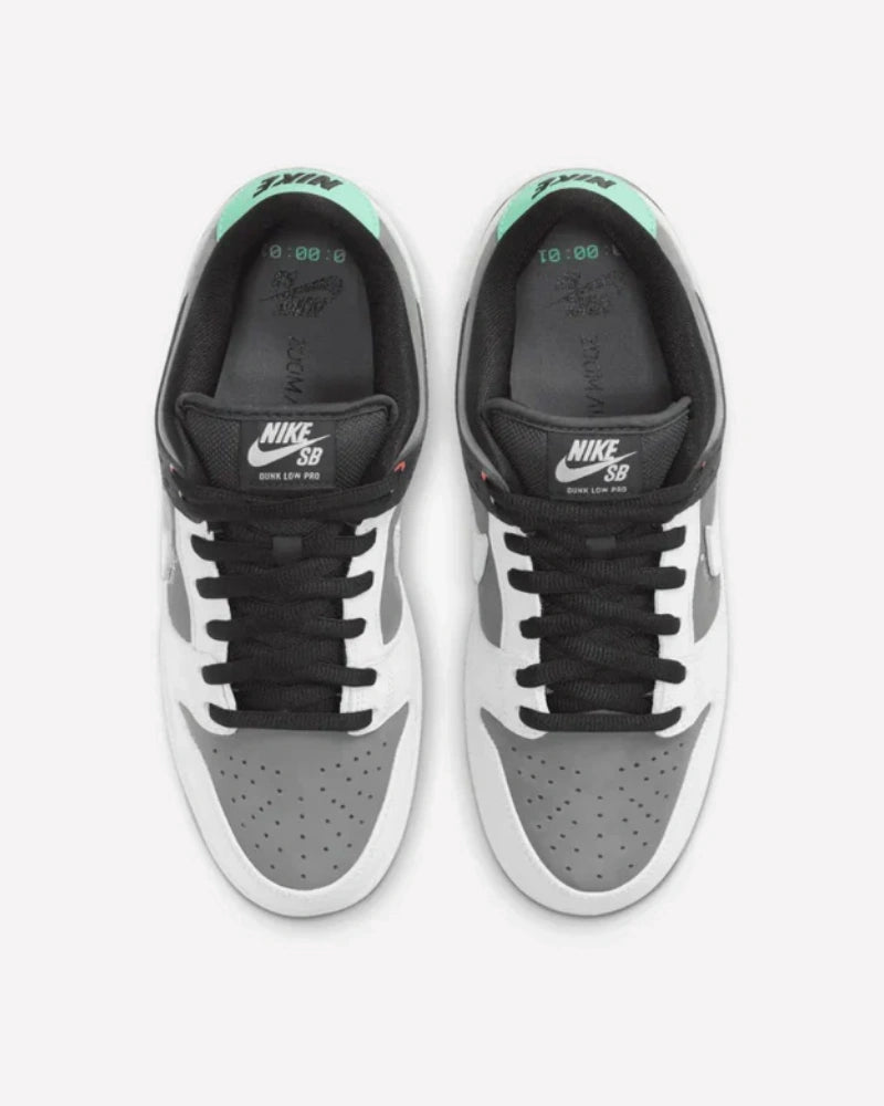 Nike SB Dunk Low VX1000