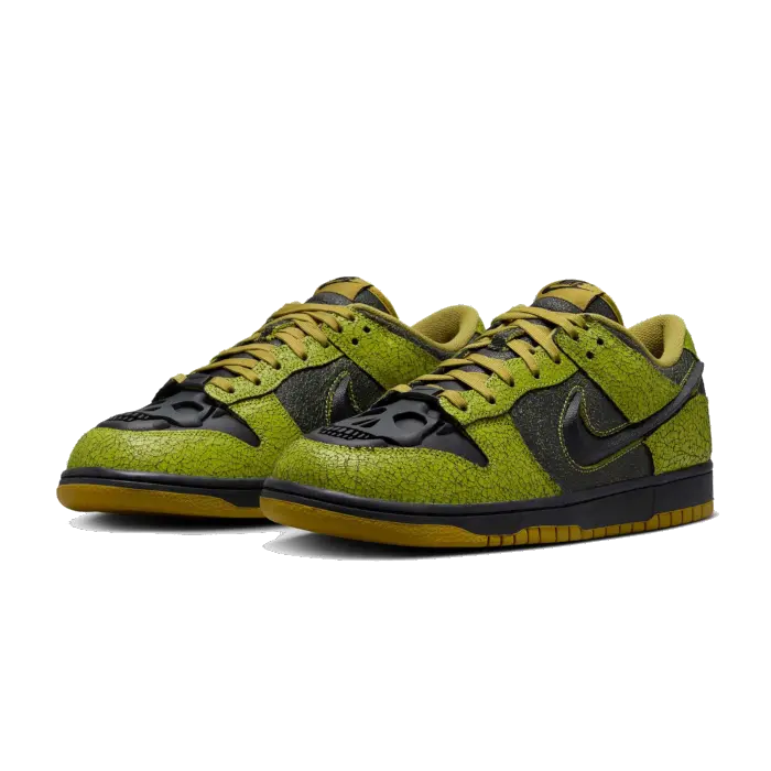 Nike Dunk Low Retro QS Halloween Skull