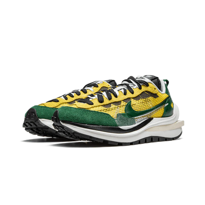 Nike sacai Vaporwaffle Tour Yellow Stadium Green