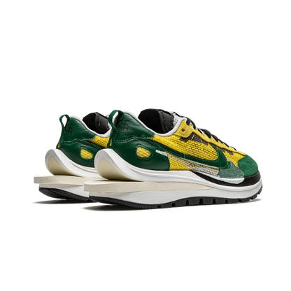 Nike sacai Vaporwaffle Tour Yellow Stadium Green