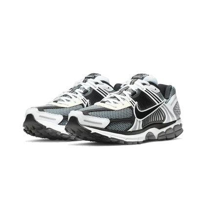 Nike Zoom Vomero 5 SE SP Dark Grey Black White