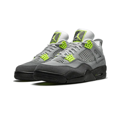 Air Jordan 4 Retro SE 95 Neon