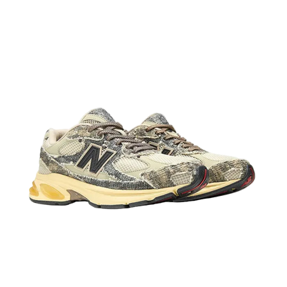 New Balance 2010 Joe Freshgoods Bag Lady