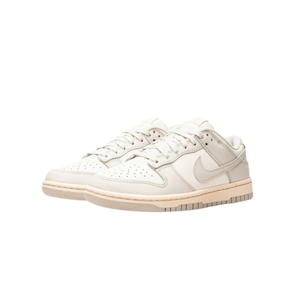 Nike Dunk Low Sail Light Bone (W)
