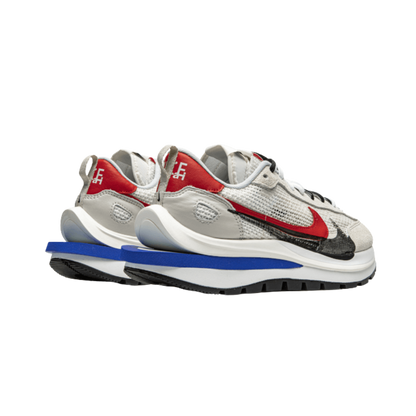 Nike sacai Vaporwaffle Royal Fuchsia - Sneaker Lane