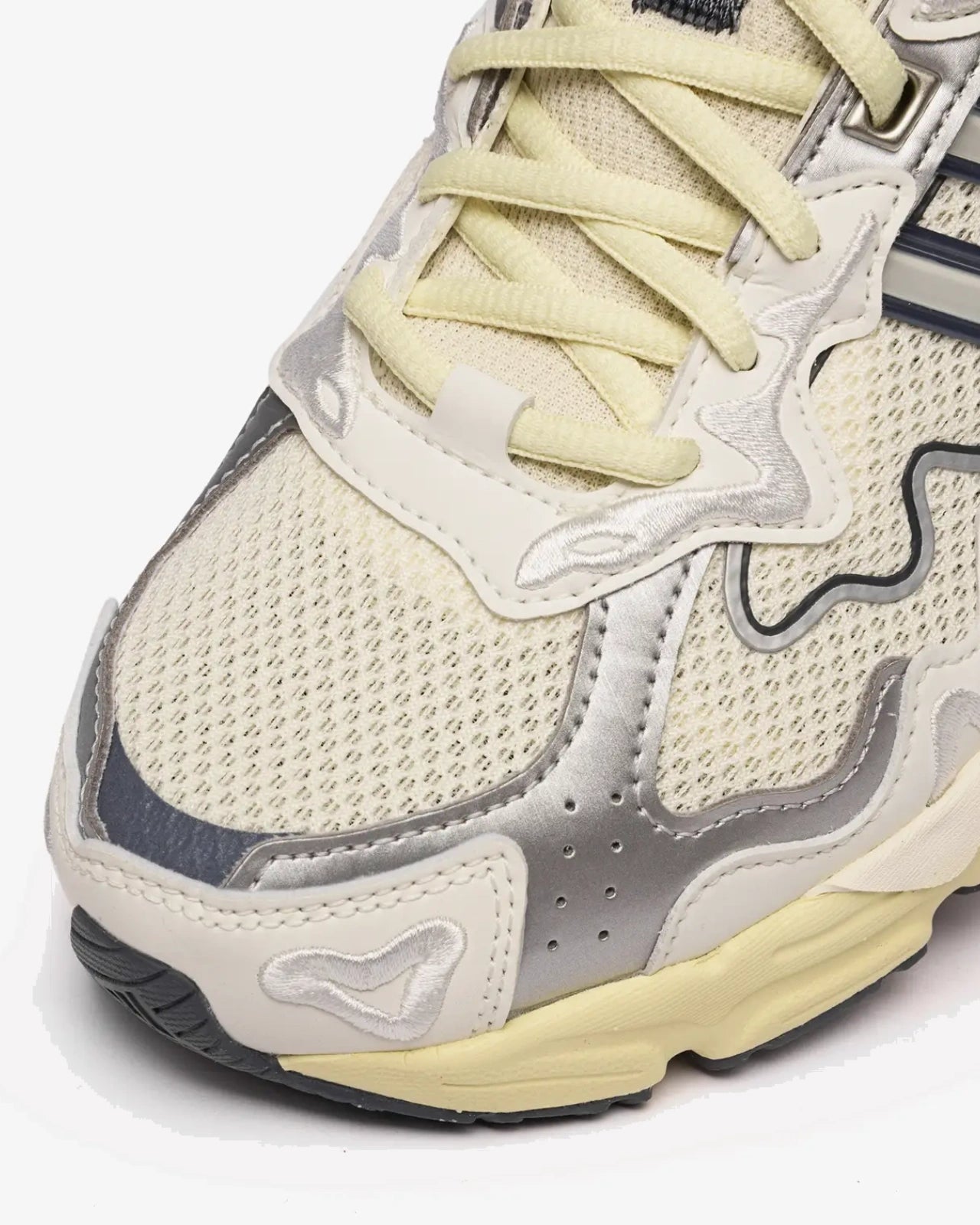 adidas Response CL Bad Bunny